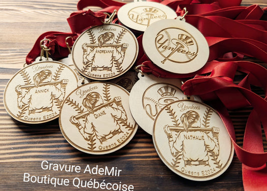 Médaille en bois