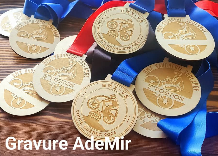 Médaille en bois
