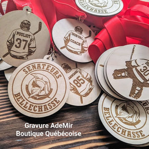 Médaille en bois