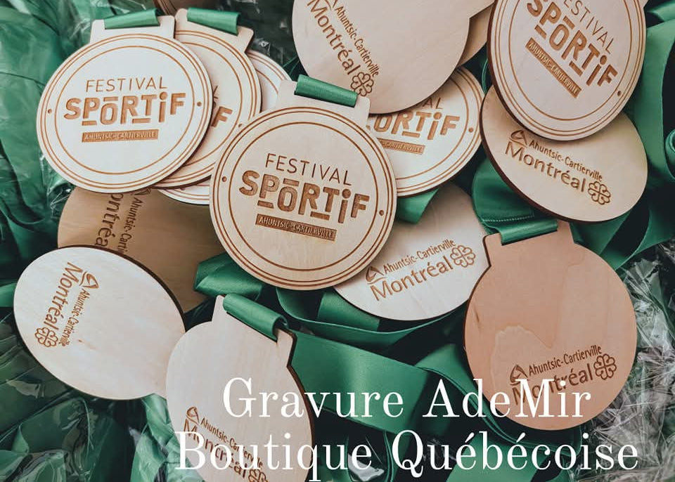 Médaille en bois