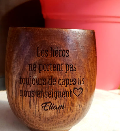 Tasse en bois