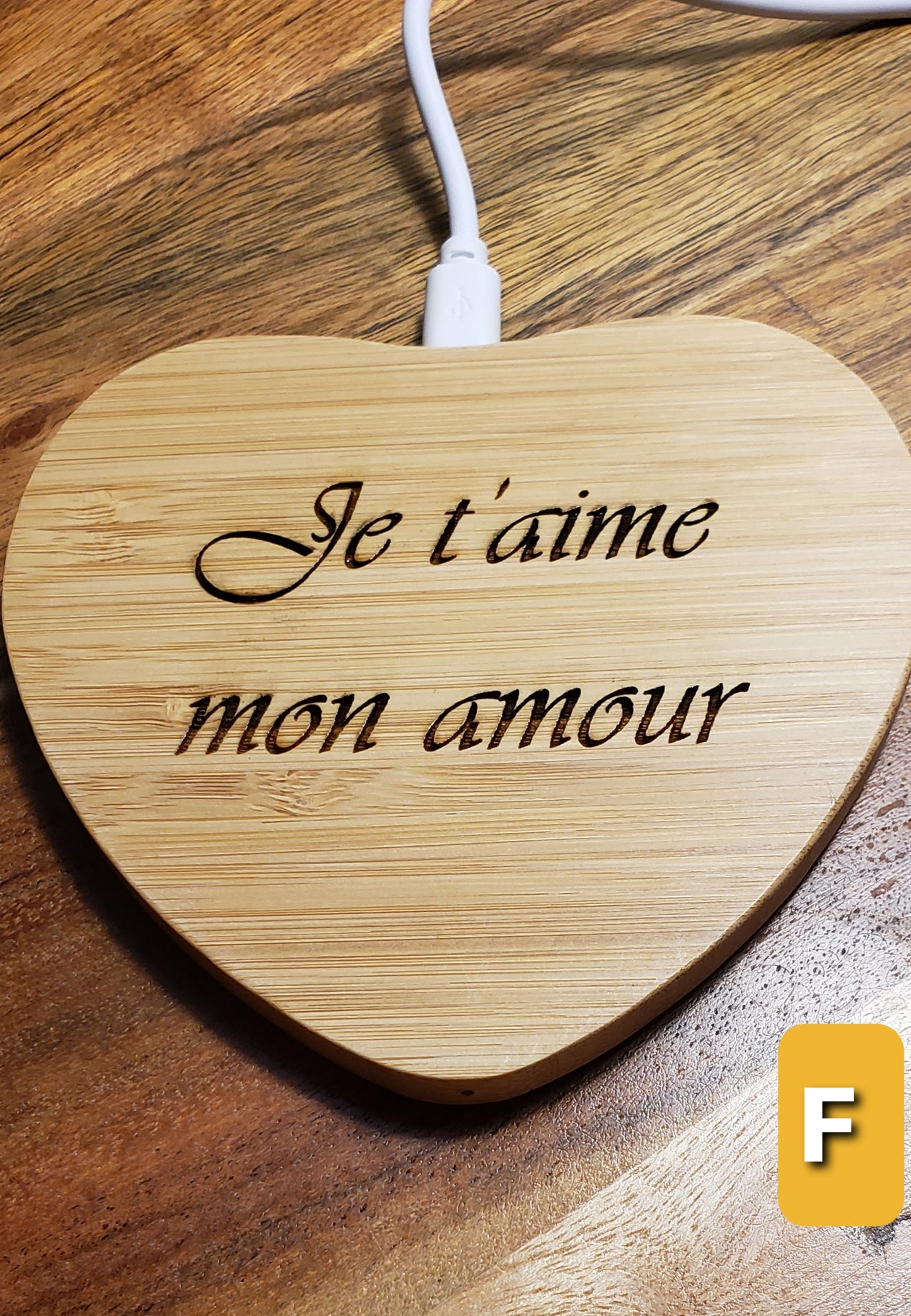 Chargeur sans fil en bamboo
