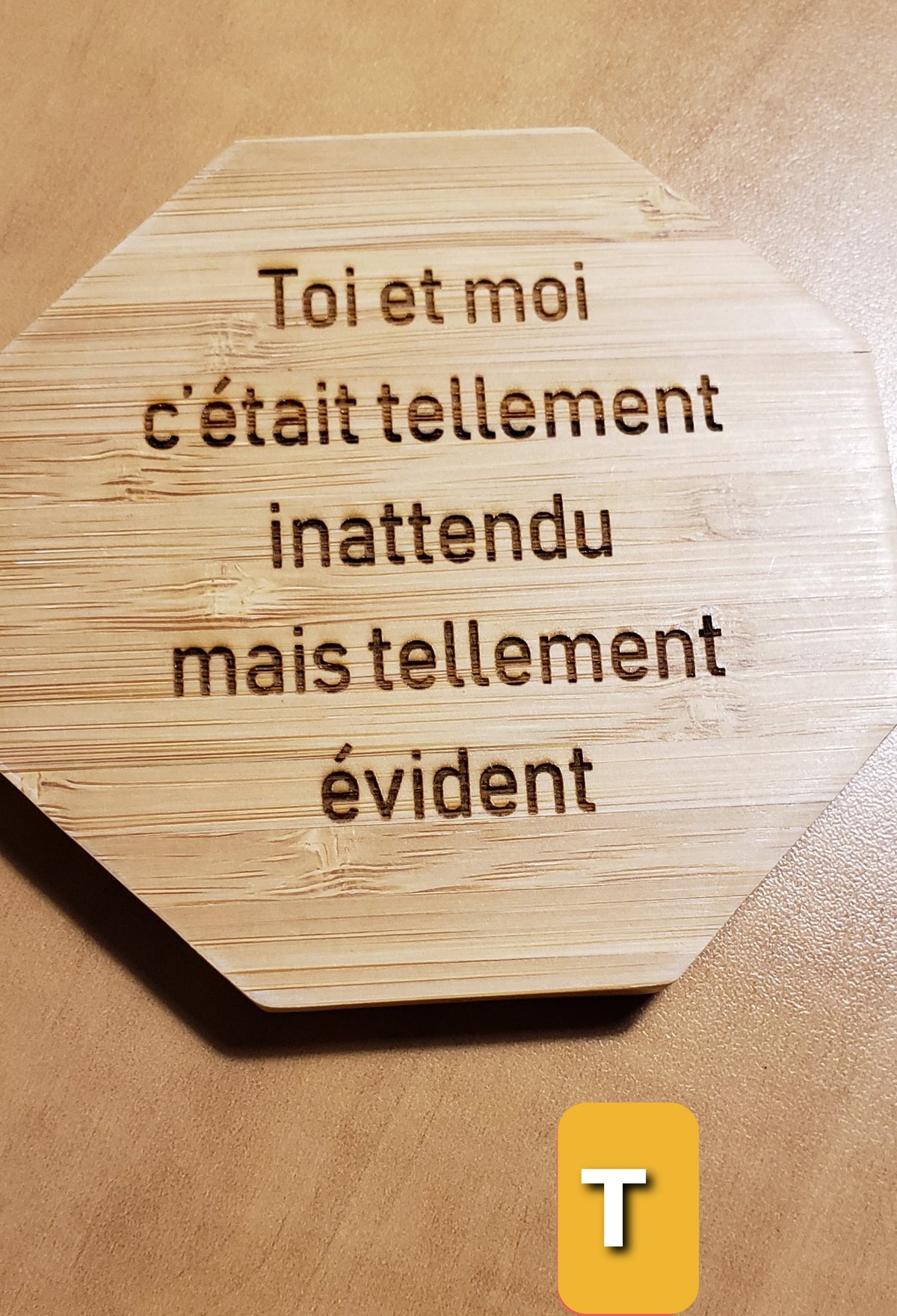Chargeur sans fil en bamboo