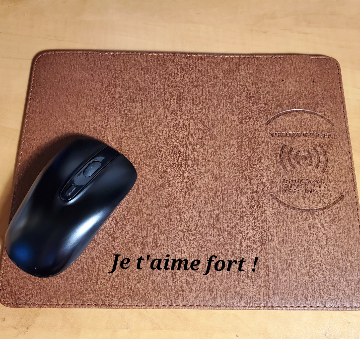 Tapis de souri avec chargeur sans fil