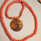 Collier en bois